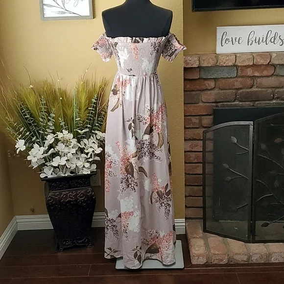 🛑SOLD🛑 🆕️ Lime Lush Taupe Floral Off Shoulder High Low Maxi Dress SIZE: M - Picture 8 of 13